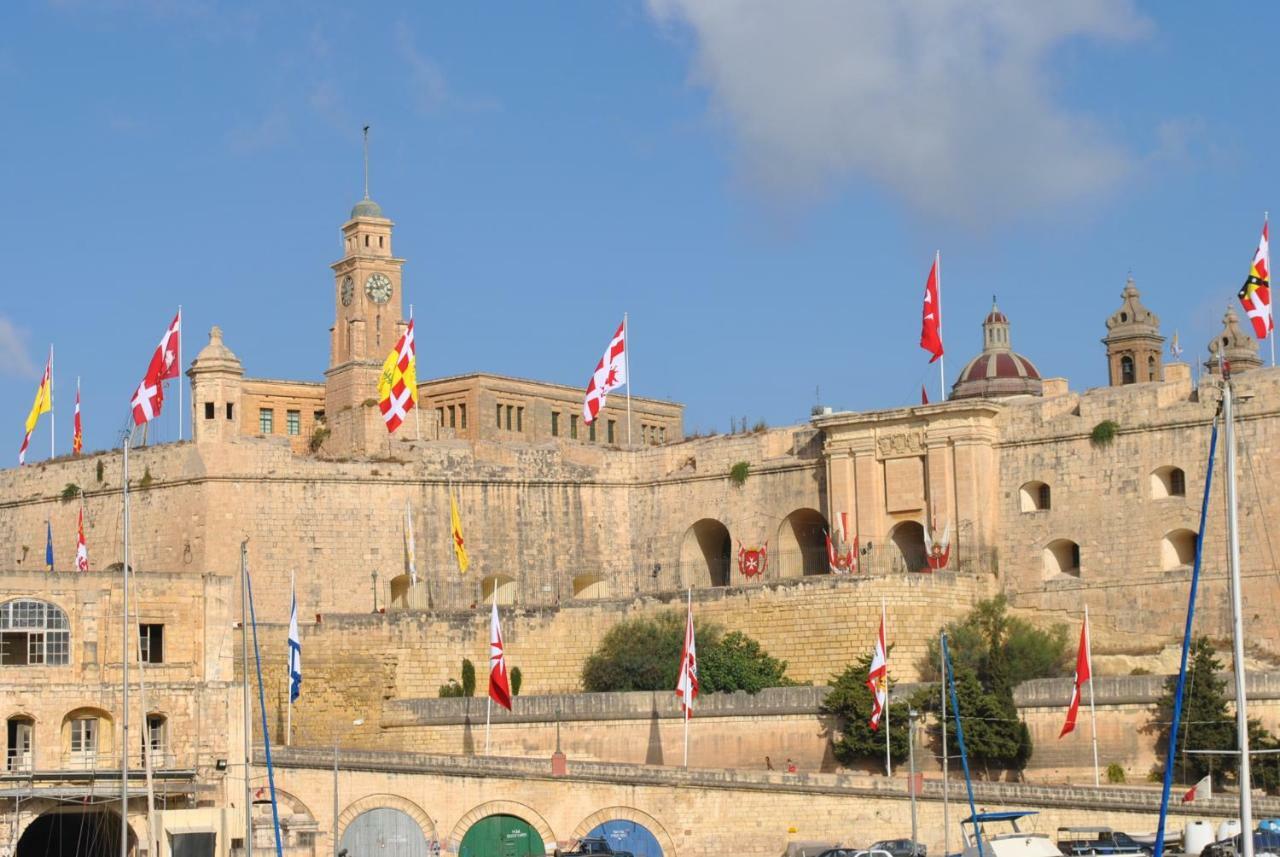 Senglea Medieval House Bagian luar foto