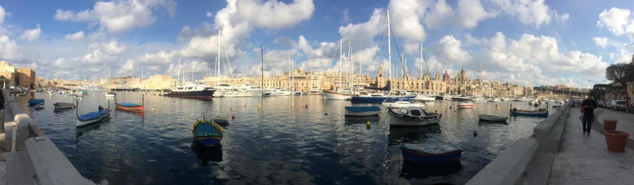 Senglea Medieval House Bagian luar foto